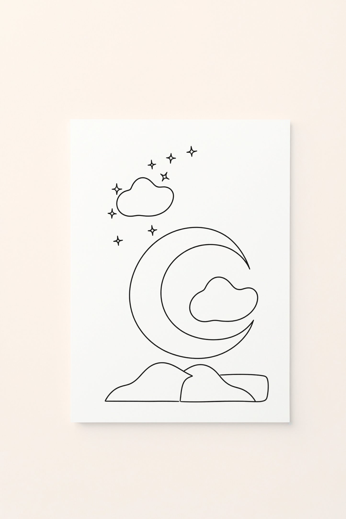 Poster educativo per bambini in bianco e nero da colorare con forma a mezzaluna, su delicato sfondo rosato.