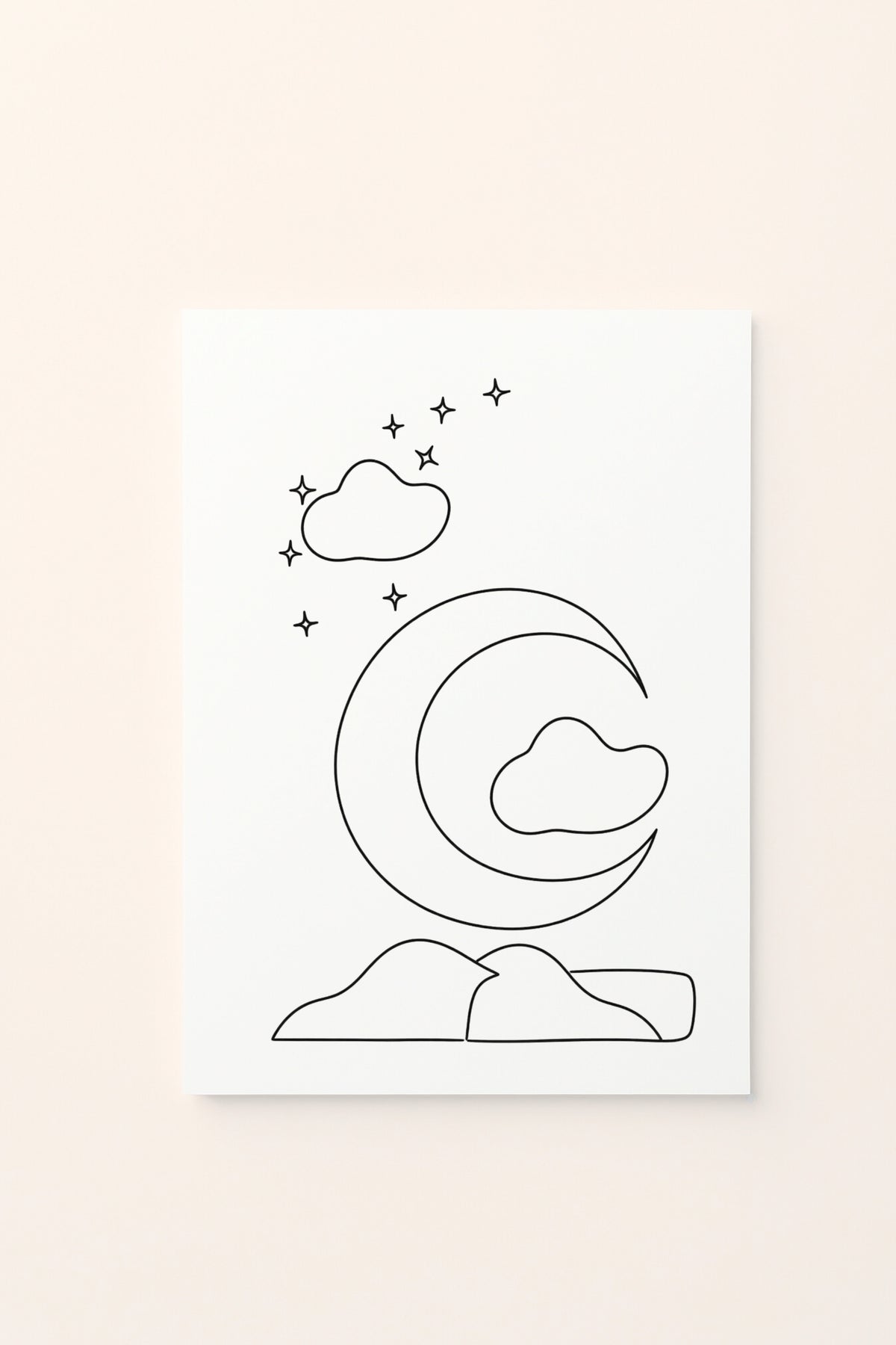 Poster educativo per bambini in bianco e nero da colorare con forma a mezzaluna, su delicato sfondo rosato.